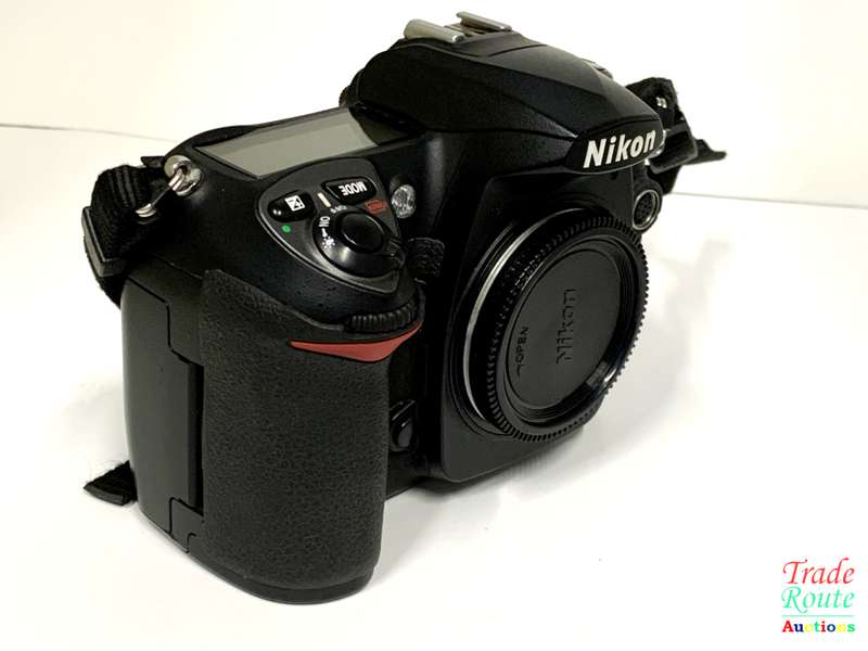 NIKON D200 DSLR CAMERA Body (ONLY) 10.2 Megapixels