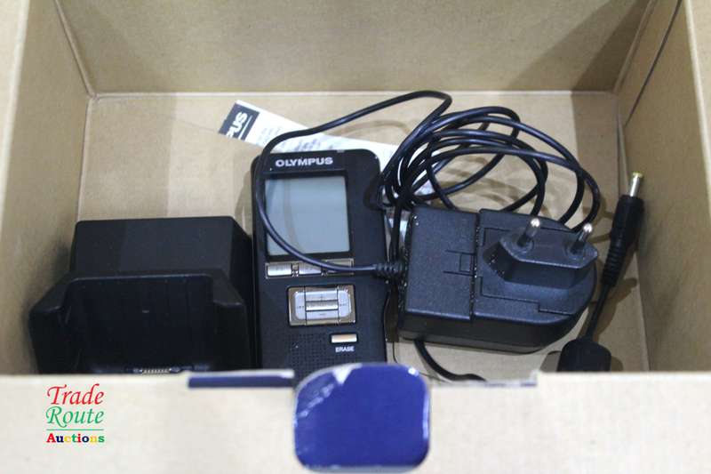 Olympus DS-5000 Digital Voice Recorder - Handheld Voice Dictation Recorder