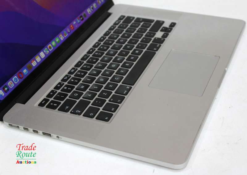Apple MacBook Pro 15.4-inch  | Core i7 2.2GHz | 16GB RAM | 256GB SSD MID 2015 ** RETINA DISPLAY **