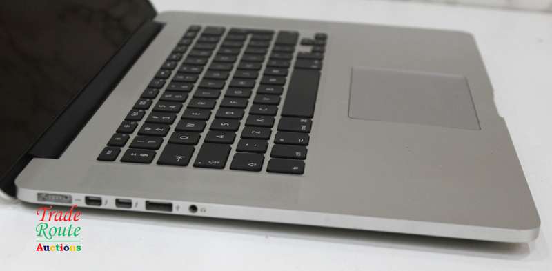Apple MacBook Pro 15.4-inch  | Core i7 2.2GHz | 16GB RAM | 256GB SSD MID 2015 **  MAC OS Monterey **