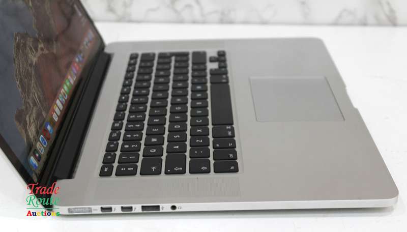 Apple MacBook Pro 15.4-inch  | Core i7 2.2GHz | 16GB RAM | 256GB SSD MID 2015 **  MAC OS Monterey **