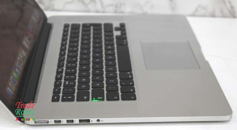 Apple MacBook Pro 15.4-inch  | Core i7 2.2GHz | 16GB RAM | 256GB SSD MID 2015 **  MAC OS Monterey **