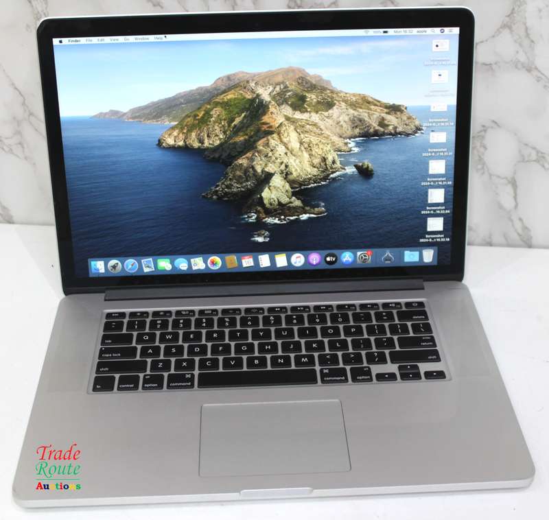 Apple MacBook Pro 15.4-inch  | Core i7 2.2GHz | 16GB RAM | 256GB SSD MID 2015 ** macOS Catalina **