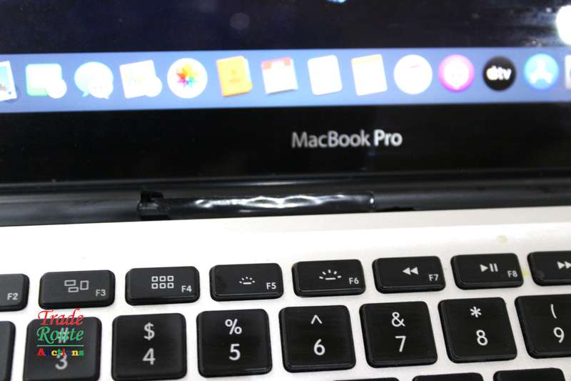 Apple MacBook Pro 13.3-inch  | Core i5 2.5GHz | 4GB RAM | 240GB HDD Damages to Plastic cover in back