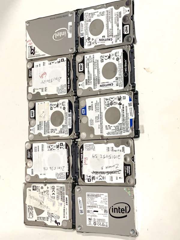 10 X HDD SSD LOT  - Salvage Stock - 1 bid gets all 10 - for Spares