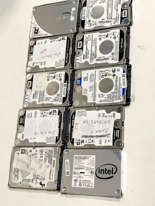 10 X HDD SSD LOT  - Salvage Stock - 1 bid gets all 10 - for Spares