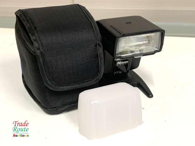 Nissin i40 Flash for Fujifilm Mirrorless Digital cameras Flash works with X-T4, X-T3, X-T2, X-T1 etc