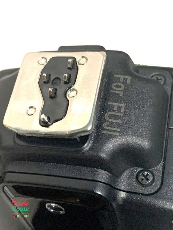 Nissin i40 Flash for Fujifilm Mirrorless Digital cameras Flash works with X-T4, X-T3, X-T2, X-T1 etc