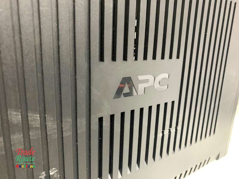APC Smart-UPS 950 UnInterrupted Power Supply - Replace battery light blinks Salvage Stock