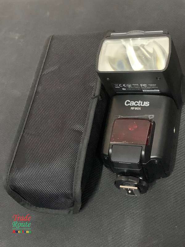 Cactus RF60x Wireless Flash for Canon Nikon Sony Pentax DSLR Cameras