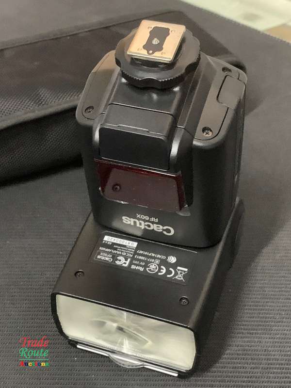 Cactus RF60x Wireless Flash for Canon Nikon Sony Pentax DSLR Cameras