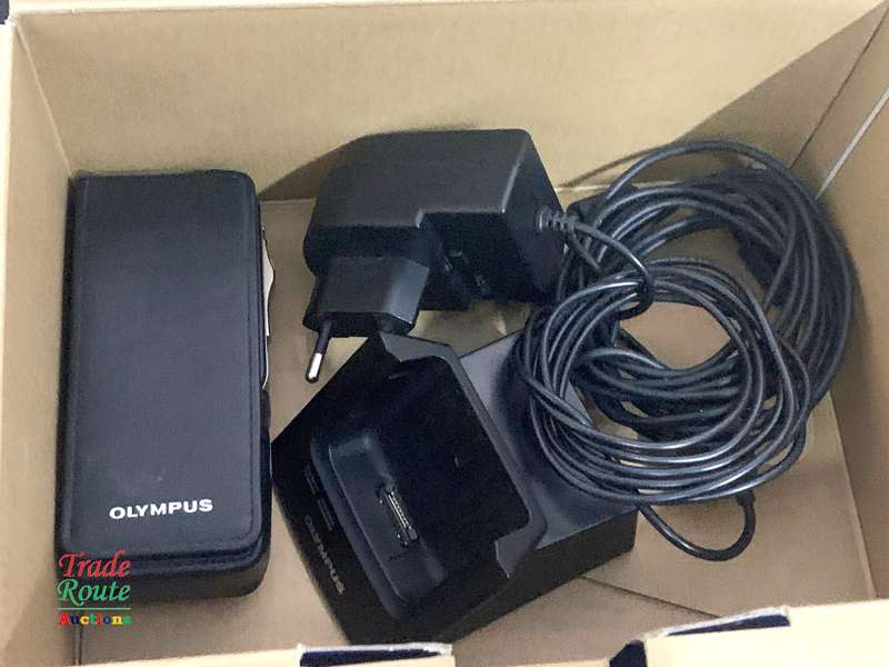 Olympus DS-5000 Digital Voice Recorder - Handheld Voice Dictation Recorder