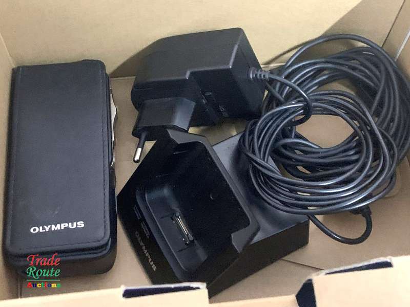 Olympus DS-5000 Digital Voice Recorder - Handheld Voice Dictation Recorder