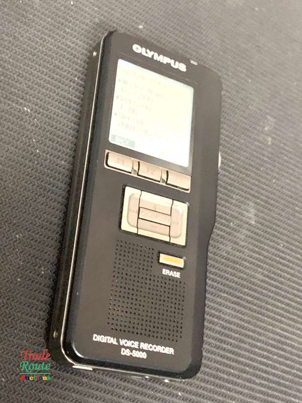 Olympus DS-5000 Digital Voice Recorder - Handheld Voice Dictation Recorder