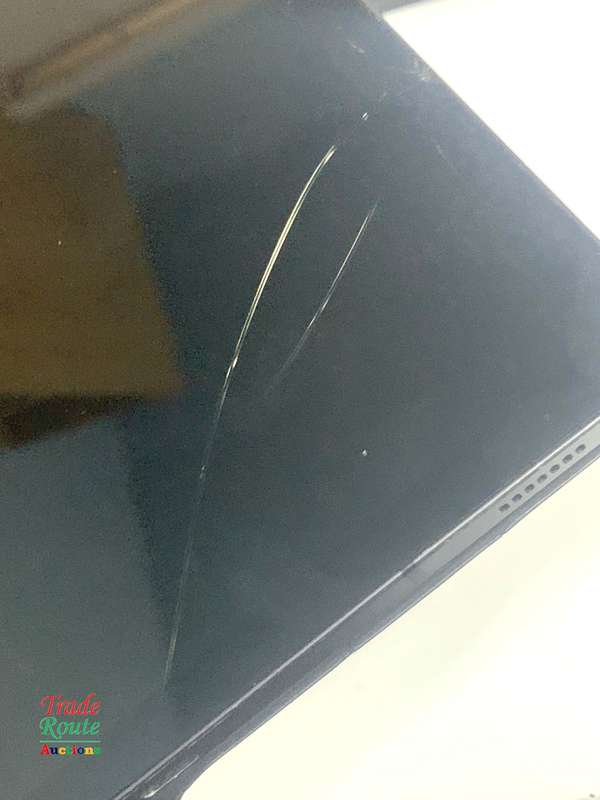 Galaxy Tab S8 SM-X706B 256GB 11-inch 5G Tablet - chipped corner