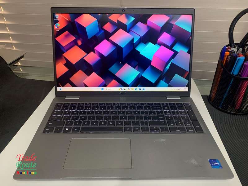 DELL LATITUDE 5520 15.6" FHD Laptop | 11th Gen Core i7-1165G7 | 16GB RAM | 512GB SSD