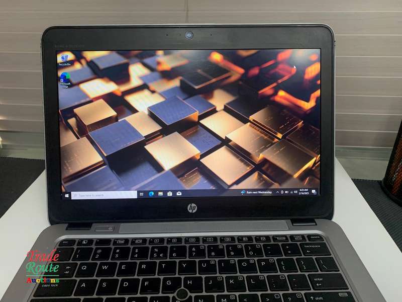 HP EliteBook 820 G4 Laptop Core i5 Win 10 Pro