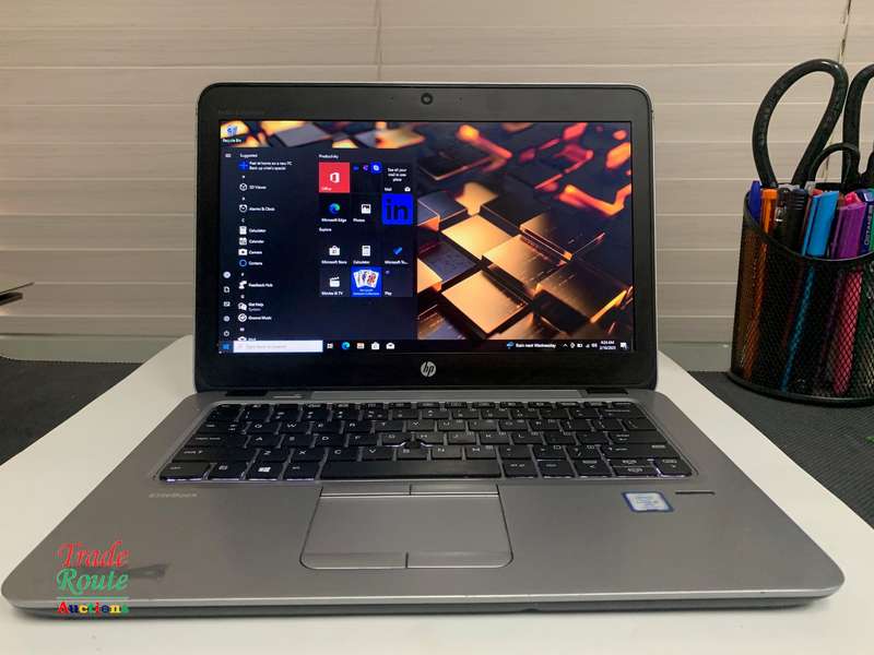 HP EliteBook 820 G4 Laptop Core i5 Win 10 Pro