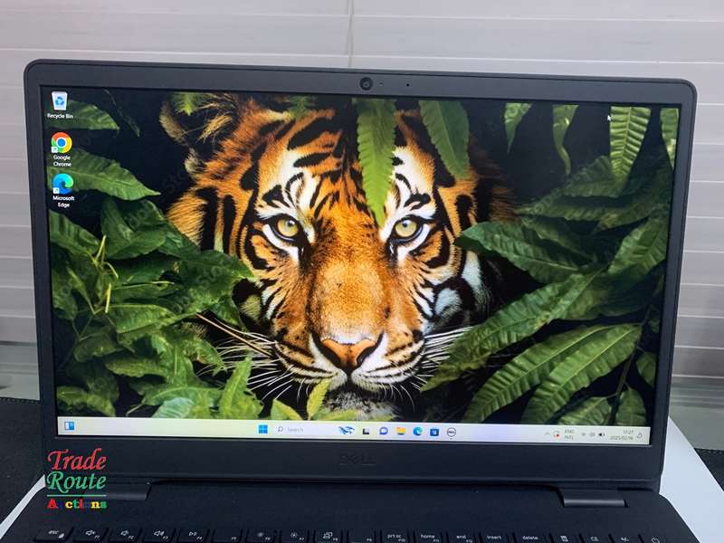 Dell Vostro 3500 15.6-inch FHD Business Laptop Intel Core i5-1135G7 16GB RAM 500GB SSD + 1TB HDD