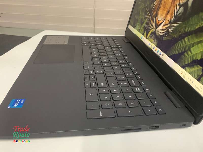 Dell Vostro 3500 15.6-inch FHD Business Laptop Intel Core i5-1135G7 16GB RAM 500GB SSD + 1TB HDD