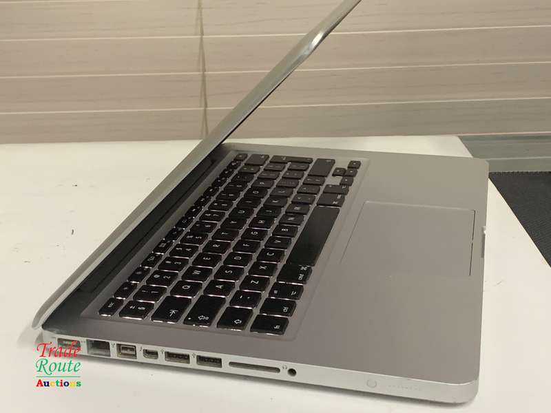 Apple MacBook Pro 13.3-inch  | Core i5 2.5GHz | 16GB RAM | 250GB SSD