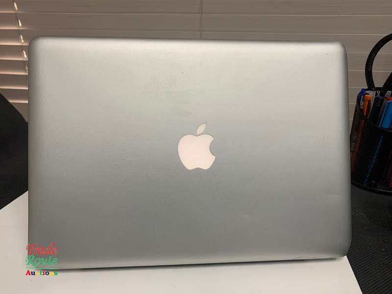 Apple MacBook Pro 13.3-inch  | Core i5 2.5GHz | 16GB RAM | 250GB SSD