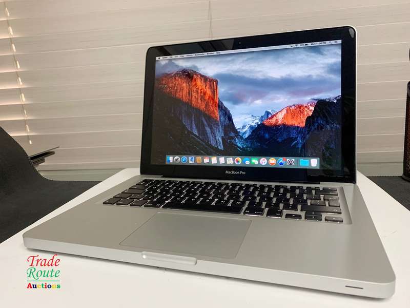 Apple MacBook Pro 13.3-inch  | Core i5 2.5GHz | 16GB RAM | 250GB SSD