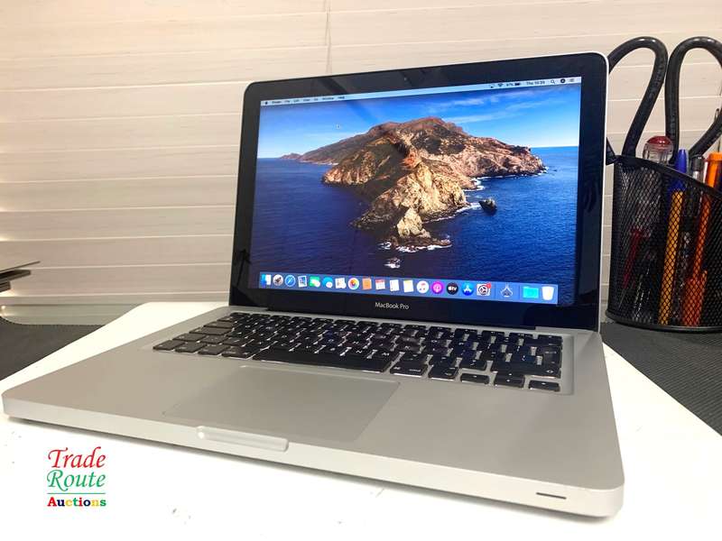 Apple MacBook Pro 13.3-inch  | Core i5 2.5GHz | 16GB RAM | 500GB SSD