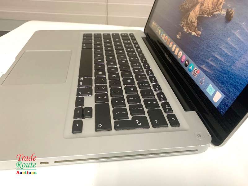 Apple MacBook Pro 13.3-inch  | Core i5 2.5GHz | 16GB RAM | 500GB SSD