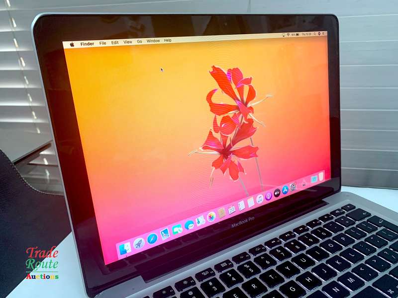 Apple MacBook Pro 13.3-inch  | Core i5 2.5GHz | 16GB RAM | 500GB SSD