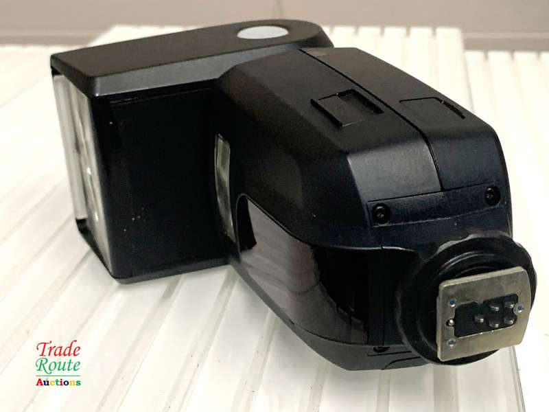 Metz mecablitz 58 AF-2 digital Flash for Canon DSLR Cameras