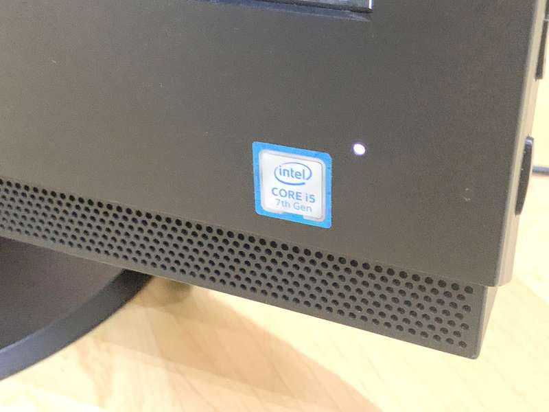 Lenovo ThinkCentre V310z i5-7400 19.5" All-In-One Desktop Computer