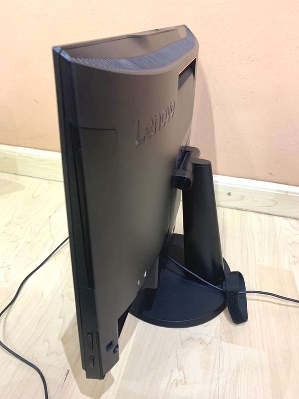 Lenovo ThinkCentre V310z i5-7400 19.5" All-In-One Desktop Computer