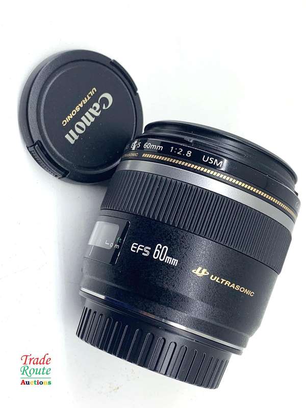 Canon EF-S 60mm f/2.8 USM Lens for Canon DSLR CAMERAS