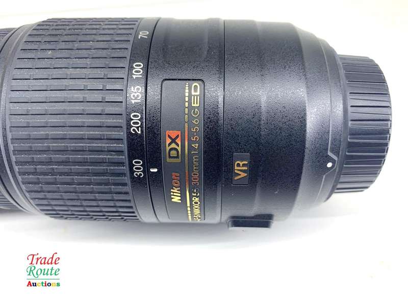 Nikon 55-300mm VR Lens for Nikon DSLR Cameras