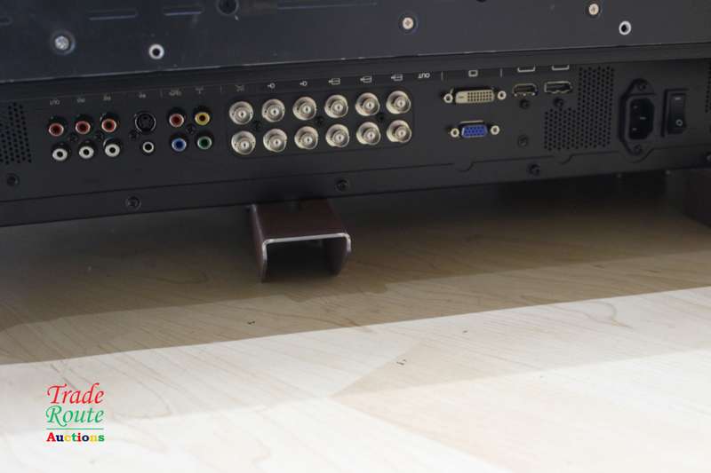 NEC 46-inch MultiSync X461UNV LCD Monitor - Cracked LCD for Spares Salvage