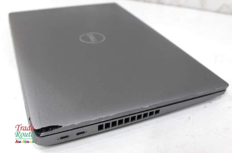 DELL LATITUDE 5520 15.6"FHD Laptop | 11th Gen Core i7-1165G7 | 16GB RAM | 512GB SSD Corner Chipped