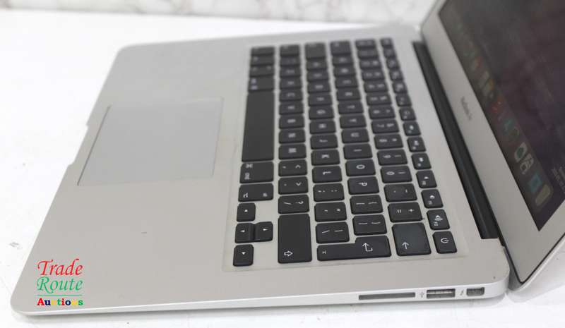 2017 MacBook Air 13.3-inch | Core i5 1.8GHz | 8GB RAM | 128GB SSD Boxed