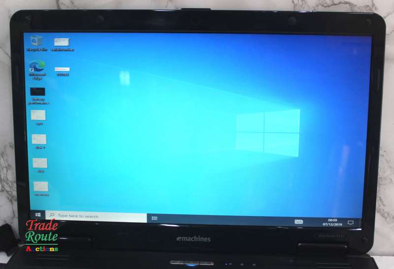 emachines by Acer E525 Laptop | Intel Celeron 900 2.2GHz 2GB RAM 150GB HDD - Faulty Battery