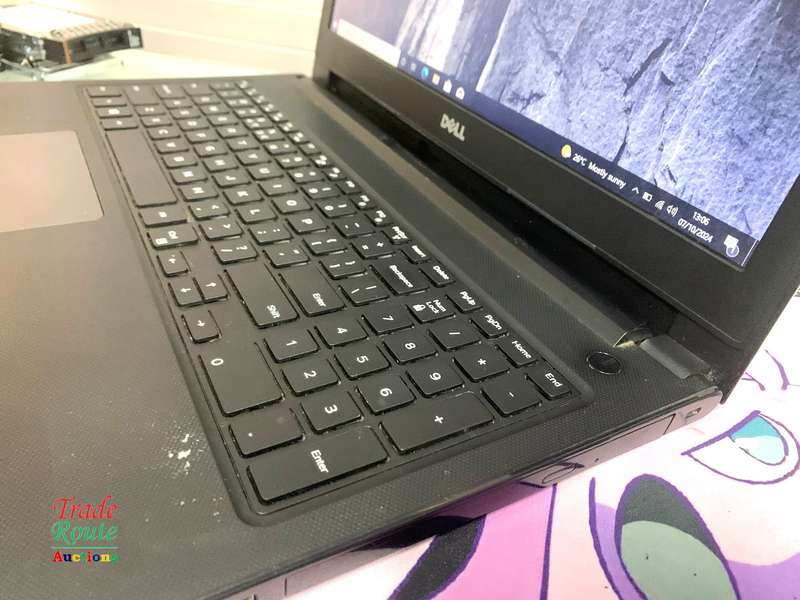 DELL VOSTRO 3568 15.6 inch LAPTOP | CORE i5 7200U 7th Gen 2.5GHz | 8GB RAM | 500GB HDD