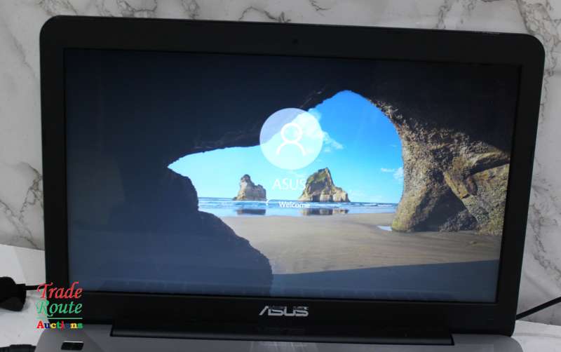 ASUS F555U LAPTOP | CORE i7 6500U 6th Gen @ 2.5GHz  | 8GB RAM | 1TB HDD - Faulty Battery Plz Read