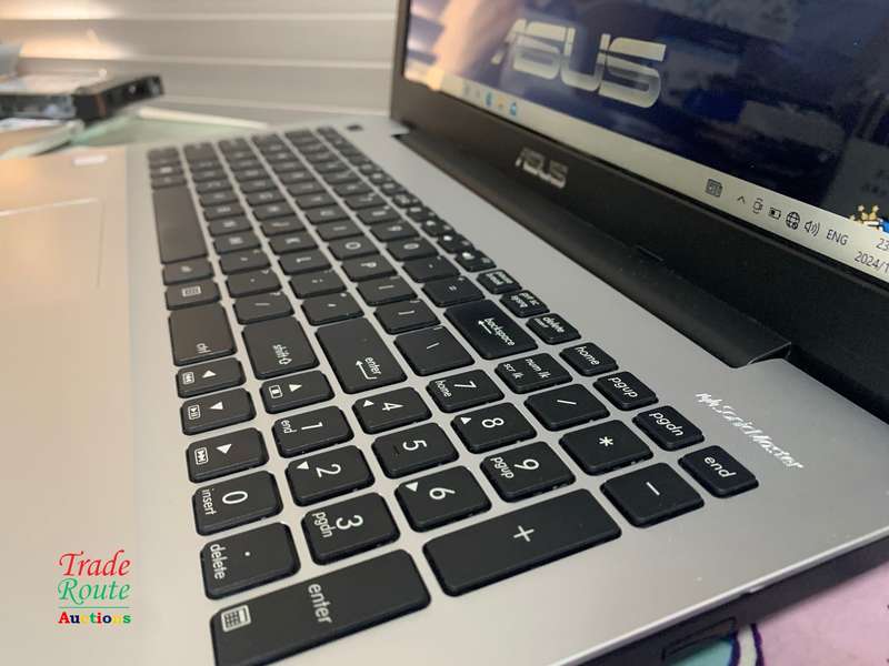 ASUS X555UA LAPTOP - NOTEBOOK | CORE i5 6200U 6th Gen @ 2.3GHz  | 8GB RAM | 250GB SSD