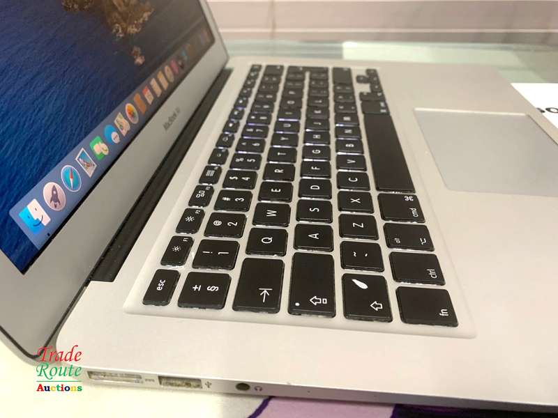 MacBook Air 13.3-inch | Core i5