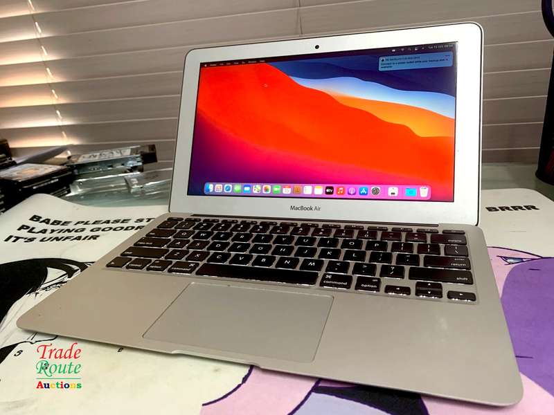 MacBook Air 11.6-inch | Core i5 1.3GHz | 4GB RAM | 128GB SSD FLASH MAC OS Big Sur