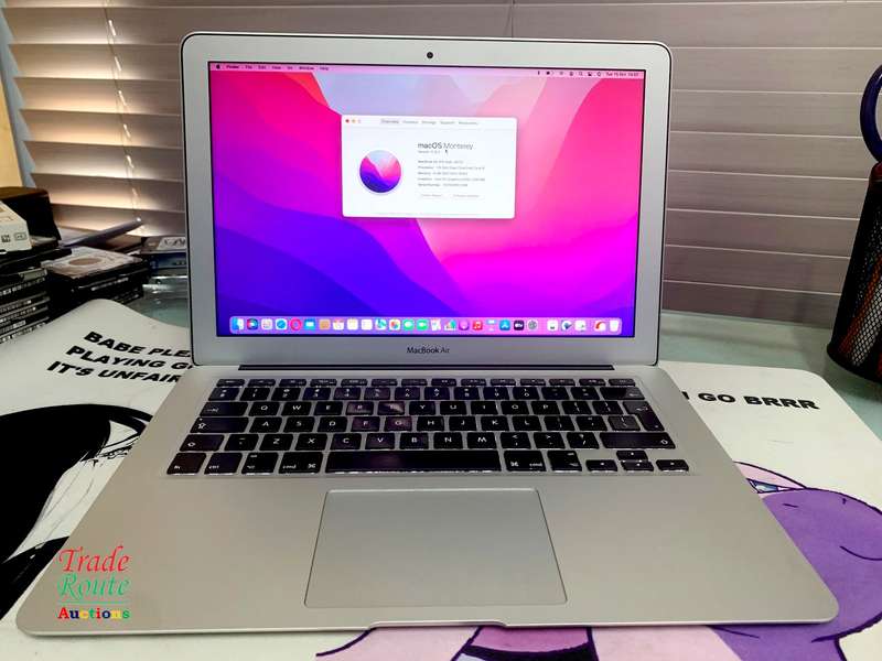 2017 MacBook Air 13.3-inch | Core i5 1.8GHz | 8GB RAM | 128GB SSD MacOS Monterey