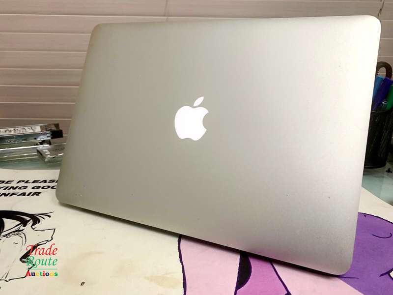 2017 MacBook Air 13.3-inch | Core i5 1.8GHz | 8GB RAM | 128GB SSD MacOS Monterey