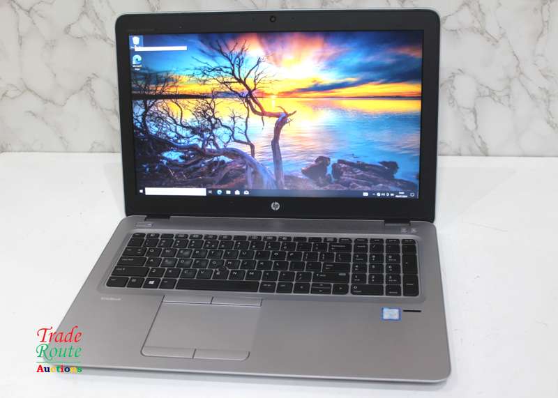 HP EliteBook 850 G4 LAPTOP * SUPER FAST * CORE i7 2.9 GHz * 16 GB RAM * 256GB SSD * WIN 10 PRO