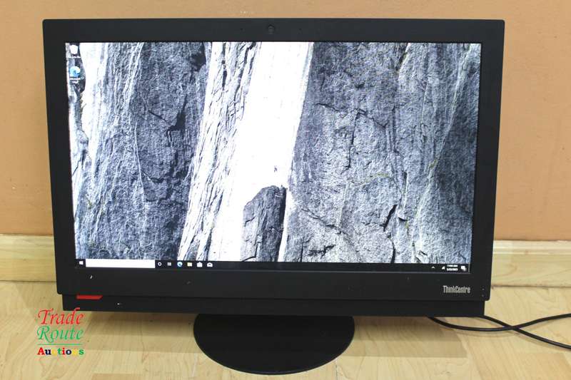 Lenovo M900z AIO All-in-One PC (ThinkCentre) - Type 10F5  - Core i7 24 inch Screen