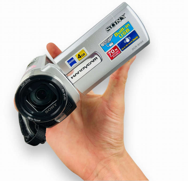Sony DCR-SX65 Flash Memory Camcorder (Silver)