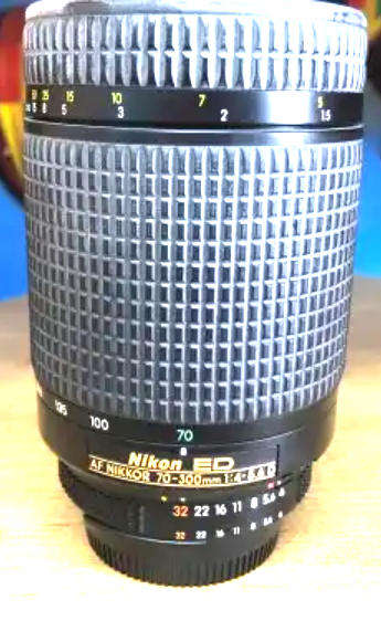 Nikon AF NIKKOR 70-300mm f/4.5-6D Lens